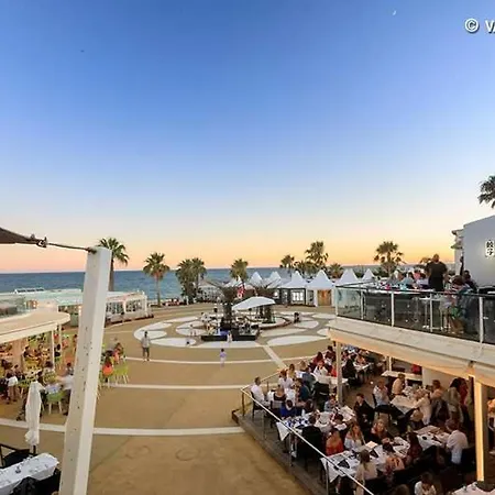 Villa Beach With Sea Views